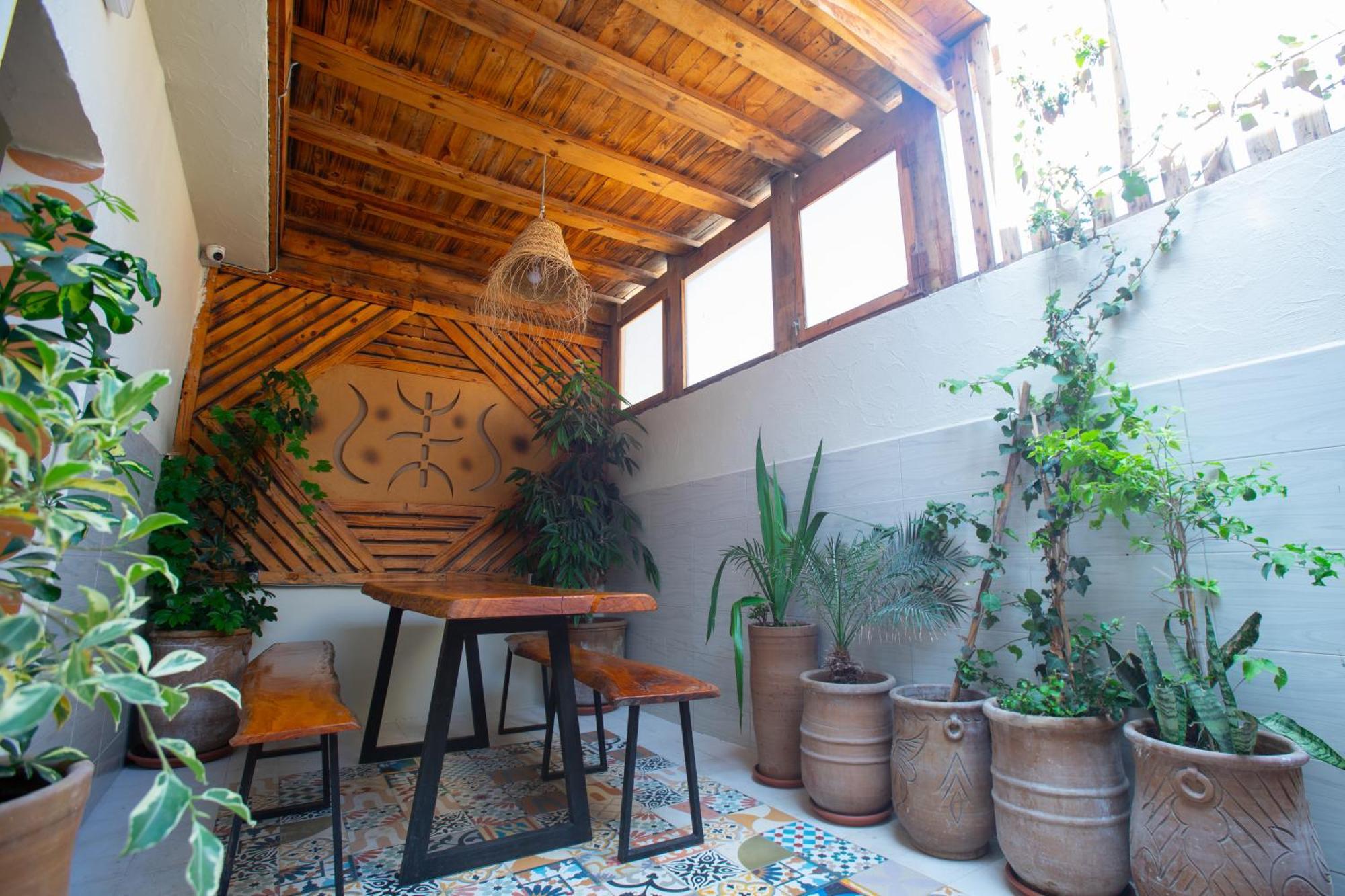 Anza Surfhouse Bed & Breakfast Agadir
