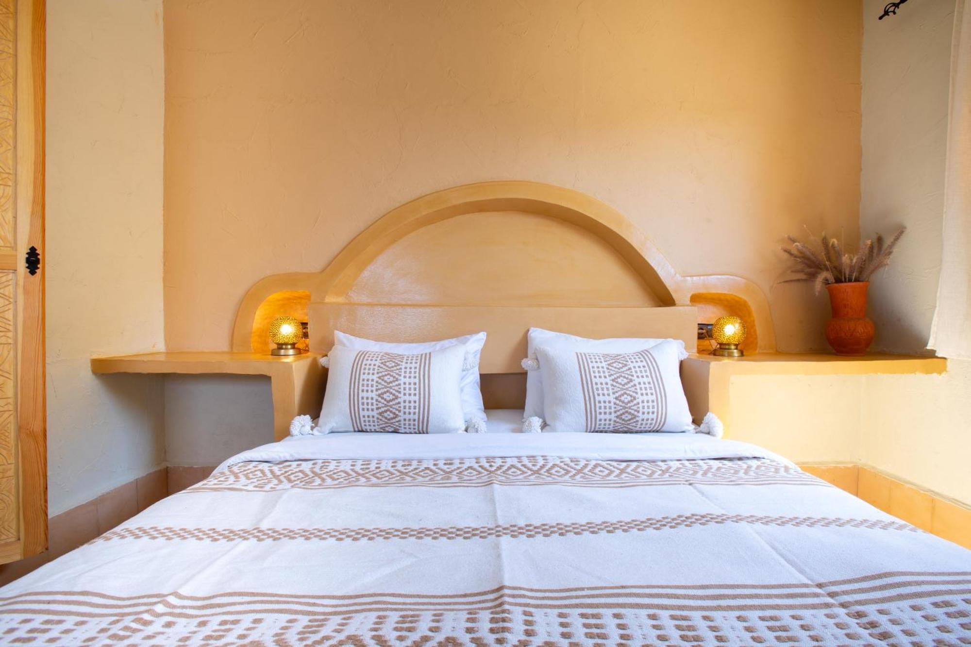 Anza Surfhouse Bed & Breakfast *