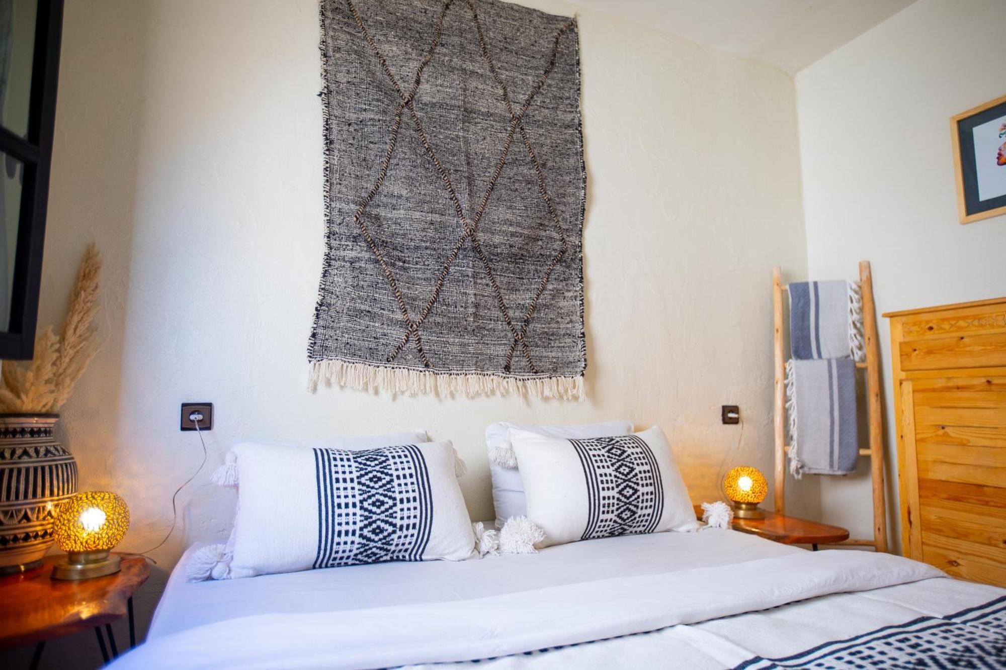 Anza Surfhouse Bed & Breakfast Agadir
