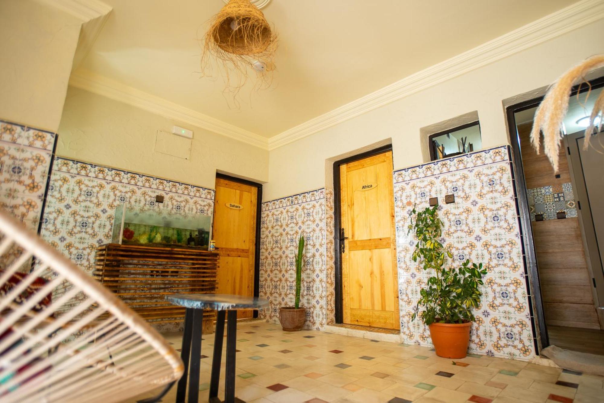Anza Surfhouse Bed & Breakfast *